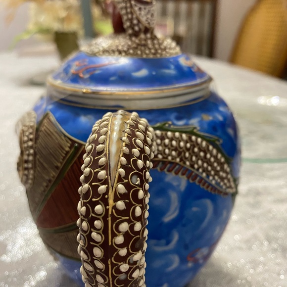 MORIAGE PORCELAIN DRAGON TEA POT - Picture 5 of 7